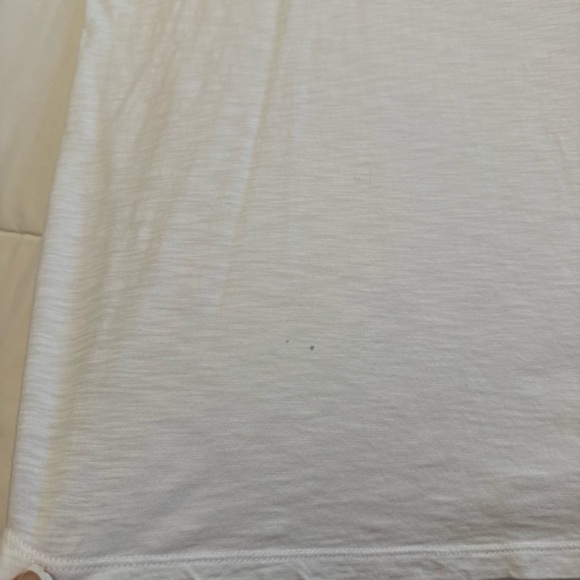 Torrid White Flutter Sleeve Top - size 0x - Picture 8 of 9